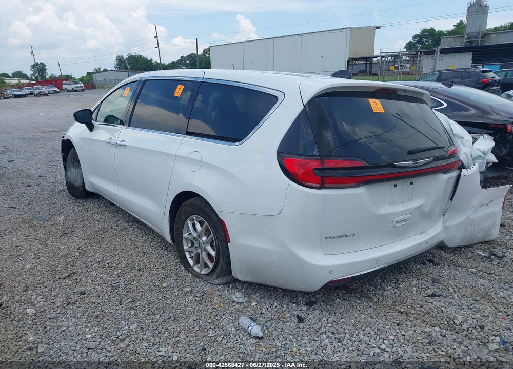 2024 CHRYSLER PACIFICA TOURING L VIN: 2C4RC1BG2RR118830