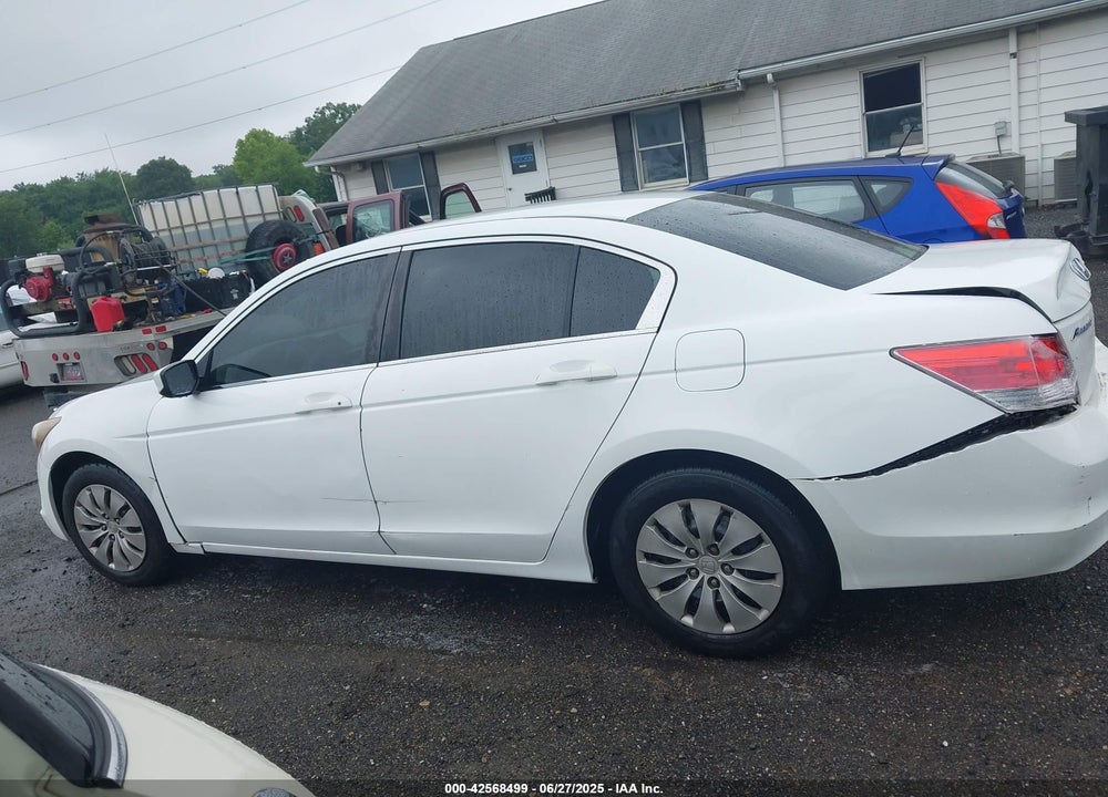 2010 HONDA ACCORD 2.4 LX VIN: 1HGCP2F32AA177636