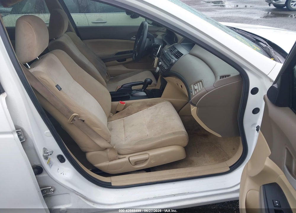 2010 HONDA ACCORD 2.4 LX VIN: 1HGCP2F32AA177636