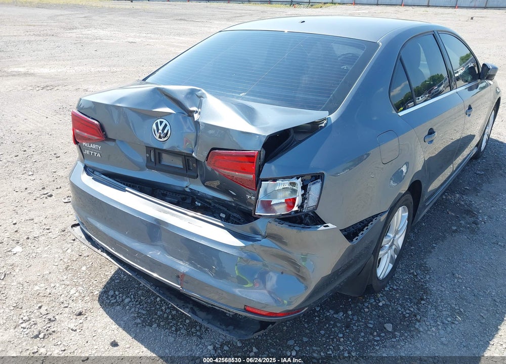 2017 VOLKSWAGEN JETTA VIN: 3VW2B7AJ7HM238825