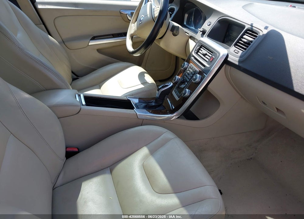 2016 VOLVO S60 T5 DRIVE-E PREMIER VIN: YV126MFK4G2399463