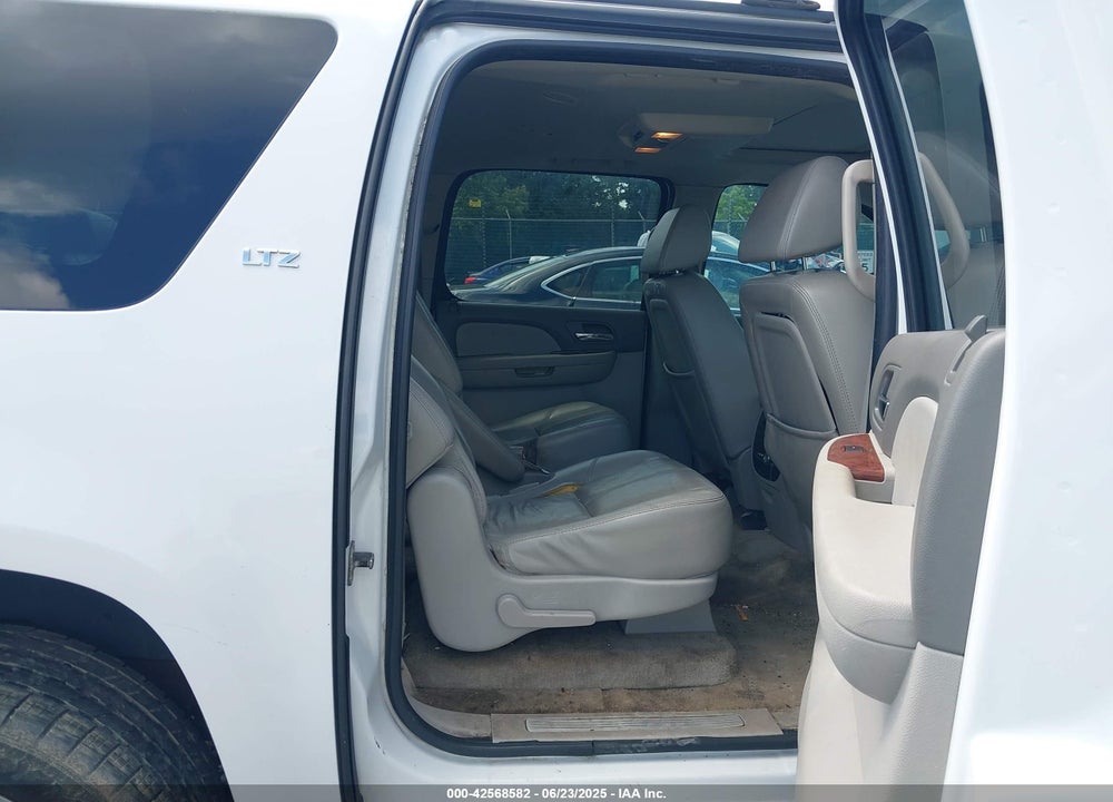 2007 CHEVROLET SUBURBAN 1500 LTZ VIN: 3GNFK16367G291256