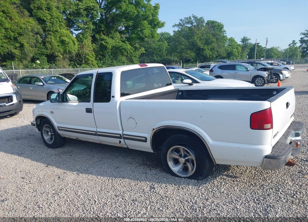 2000 CHEVROLET S-10 LS VIN: 1GCCS19WXY8254915