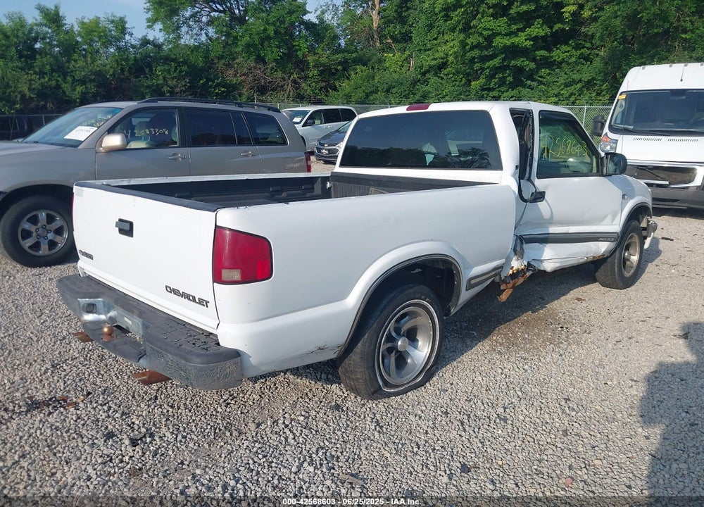 2000 CHEVROLET S-10 LS VIN: 1GCCS19WXY8254915