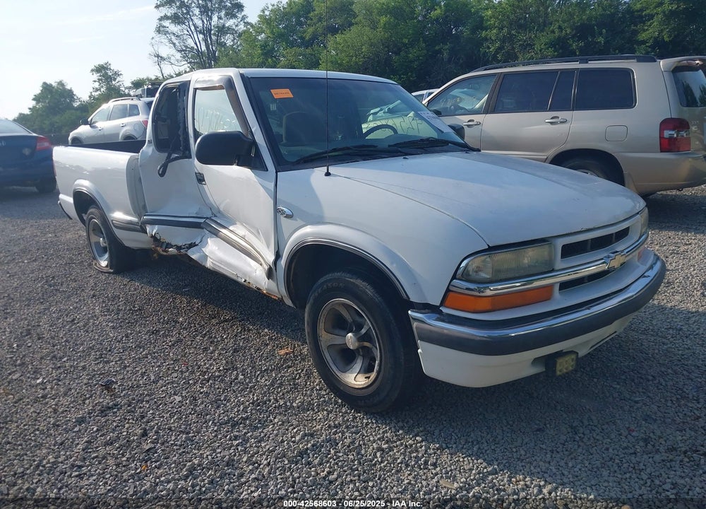 2000 CHEVROLET S-10 LS VIN: 1GCCS19WXY8254915