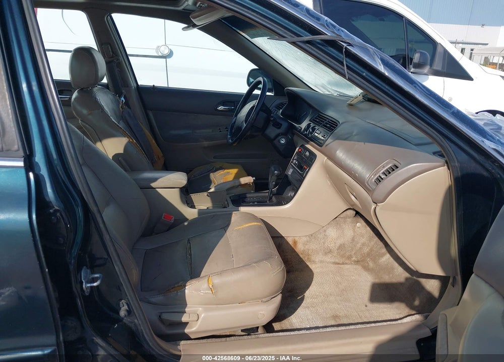 1996 HONDA ACCORD EX VIN: 1HGCD5667TA001267