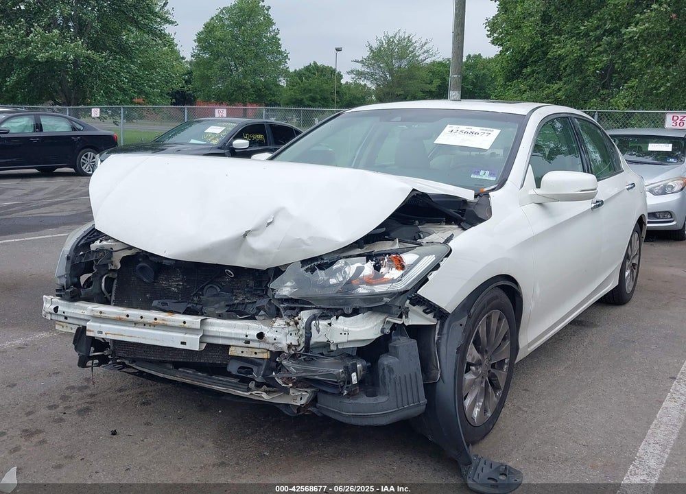 2013 HONDA ACCORD VIN: 1HGCR3F8XDA022347