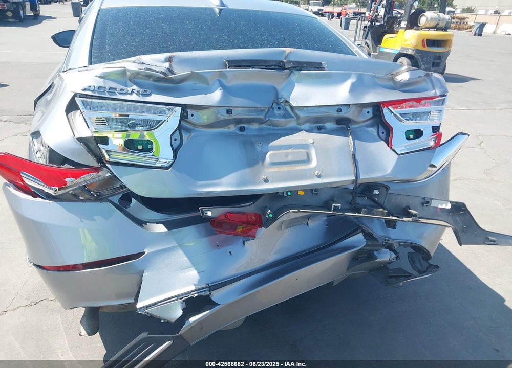 2019 HONDA ACCORD VIN: 1HGCV1F50KA112433