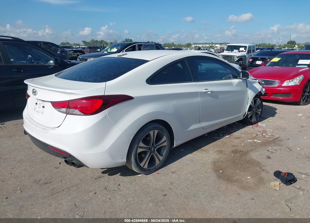 2014 HYUNDAI ELANTRA VIN: KMHDH6AH9EU024200