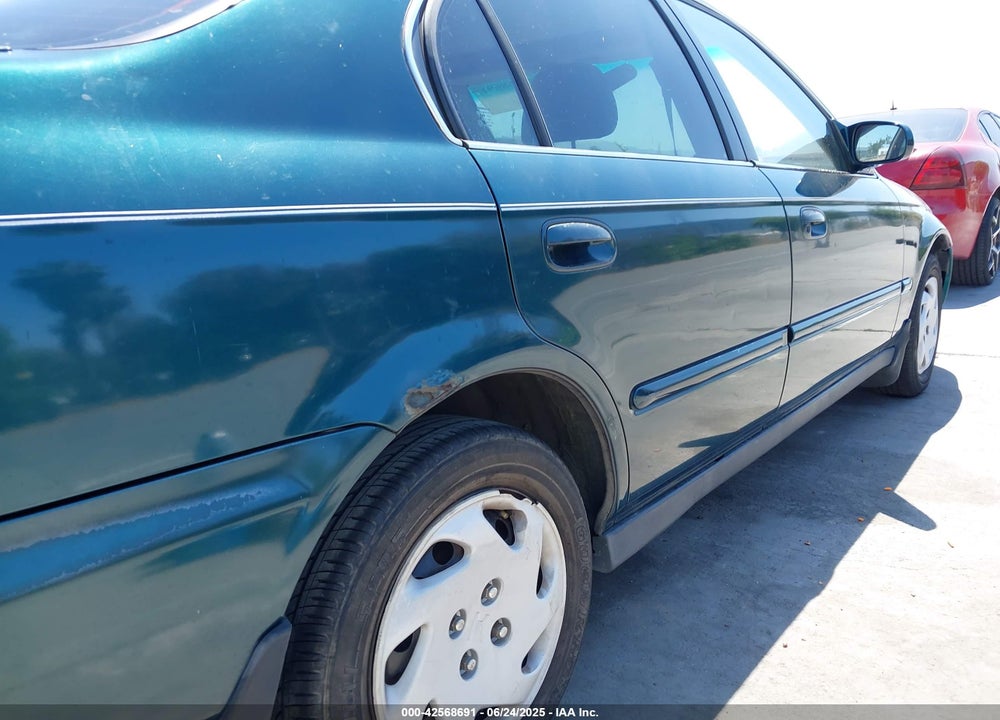 1997 HONDA CIVIC EX VIN: 2HGEJ864XVH577151