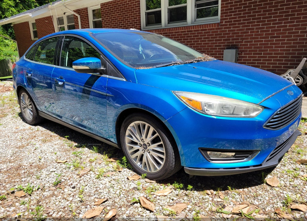 2015 FORD FOCUS VIN: 1FADP3J29FL239008