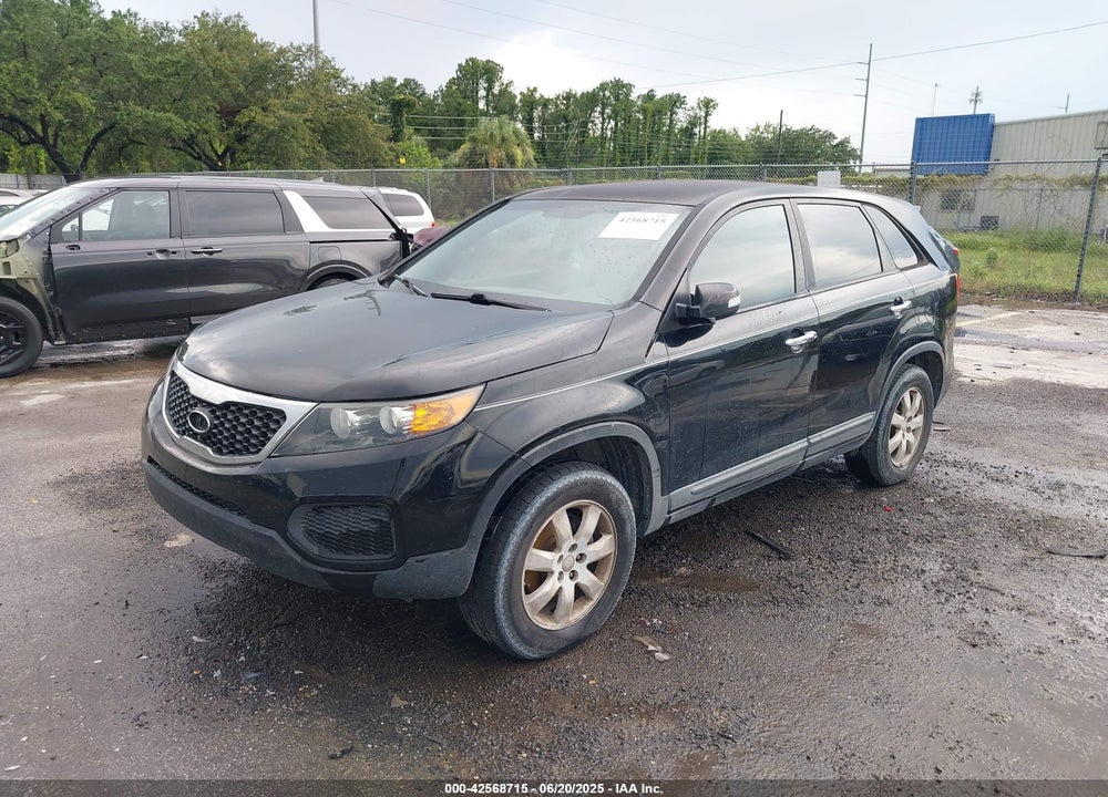 2011 KIA SORENTO LX VIN: 5XYKT3A11BG065705