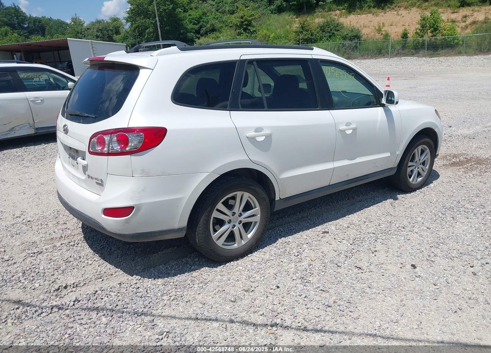 2011 HYUNDAI SANTA FE VIN: 5XYZHDAG0BG029644