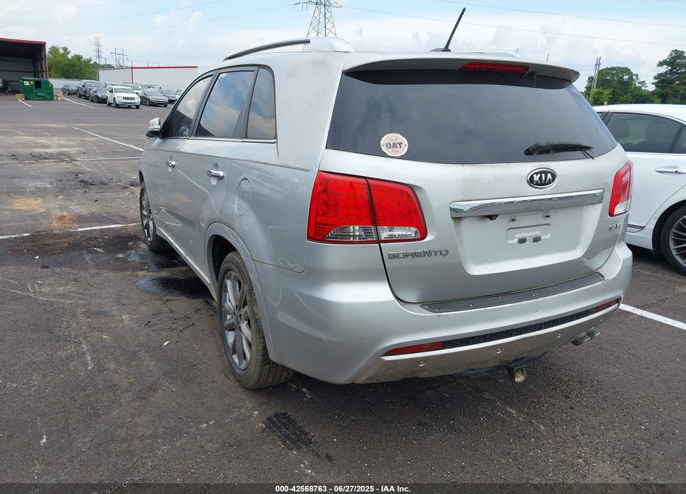 2013 KIA SORENTO VIN: 5XYKWDA24DG321120