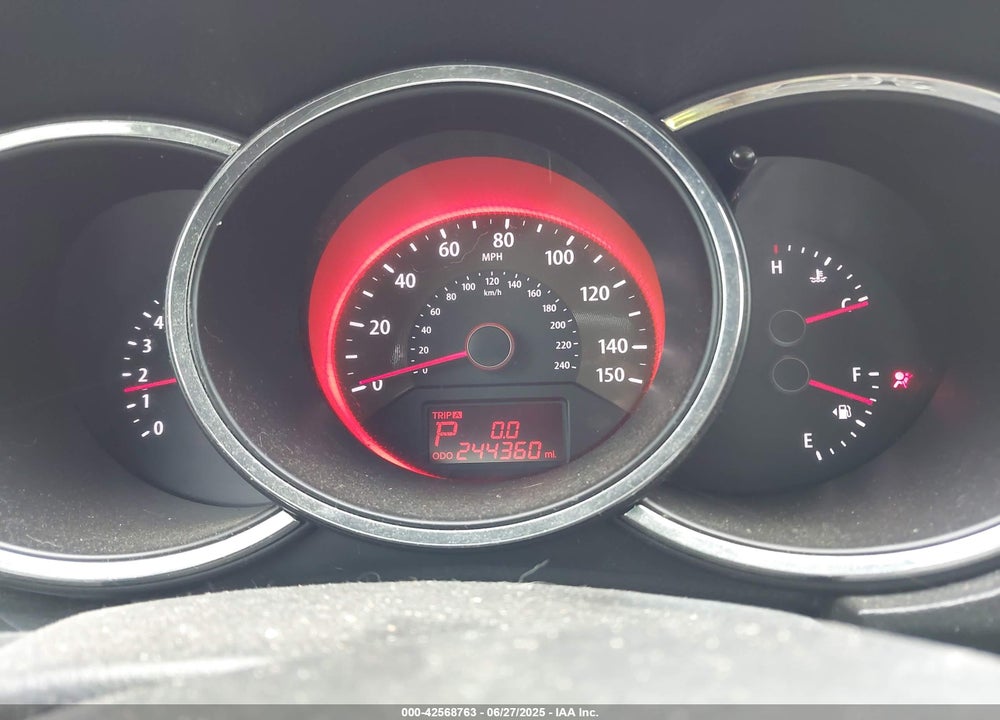 2013 KIA SORENTO VIN: 5XYKWDA24DG321120