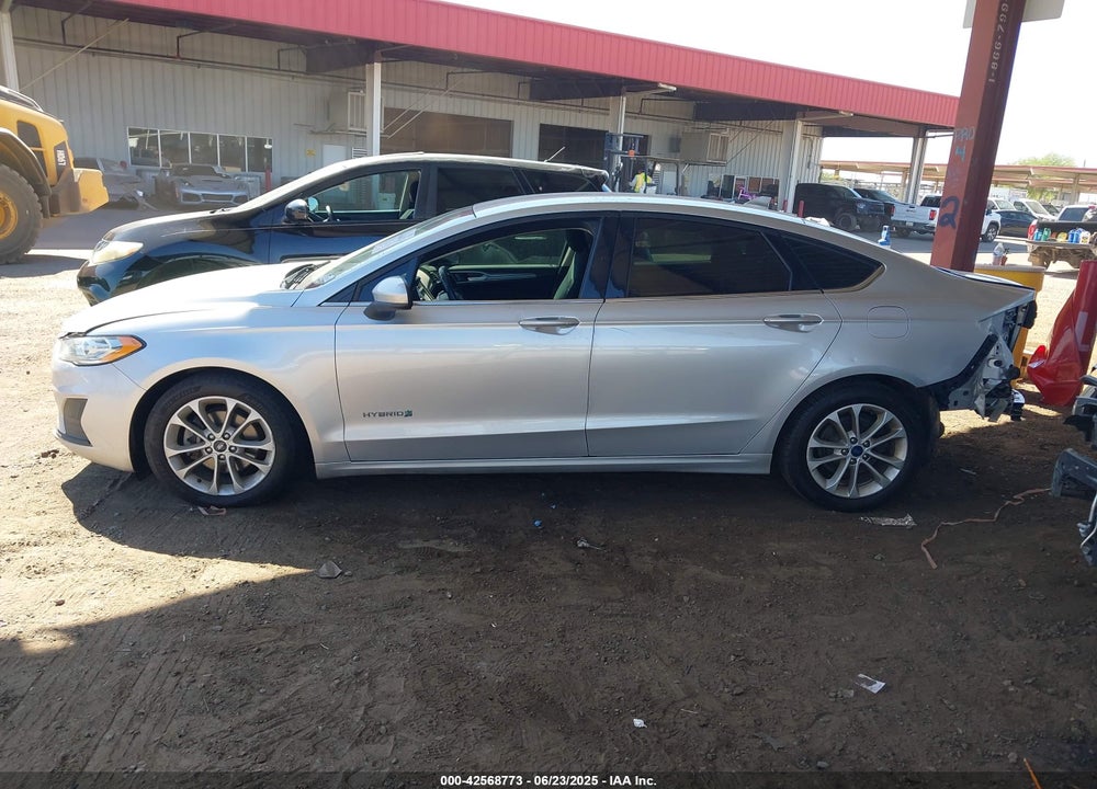 2019 FORD FUSION VIN: 3FA6P0LU4KR241749