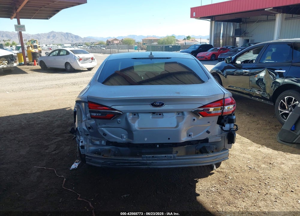 2019 FORD FUSION VIN: 3FA6P0LU4KR241749