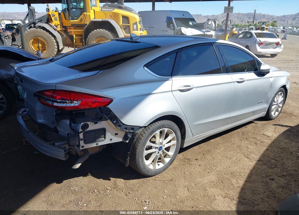 2019 FORD FUSION VIN: 3FA6P0LU4KR241749