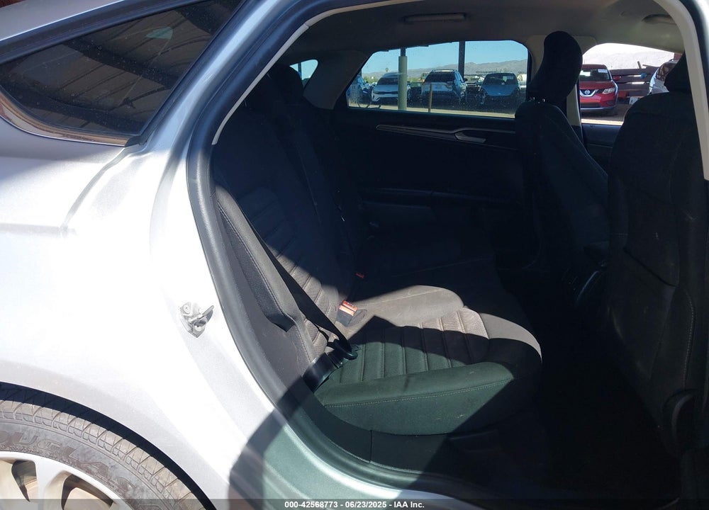 2019 FORD FUSION VIN: 3FA6P0LU4KR241749