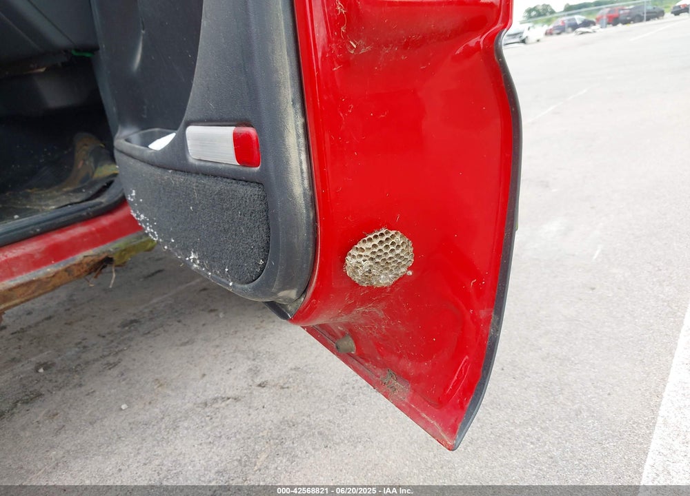 2000 CHEVROLET SILVERADO 2500 LS VIN: 1GCGK29U3YE159782