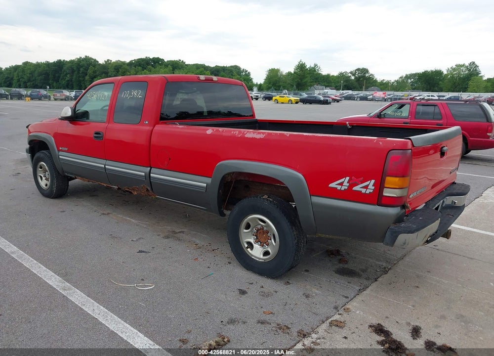 2000 CHEVROLET SILVERADO 2500 LS VIN: 1GCGK29U3YE159782