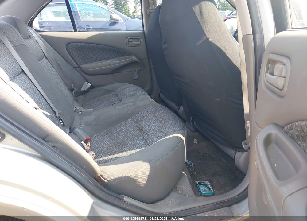 2000 NISSAN SENTRA VIN: 3N1CB51DXYL352557