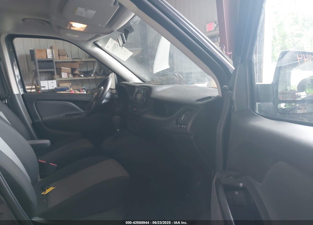 2021 RAM PROMASTER CITY TRADESMAN VIN: ZFBHRFAB9M6U11818
