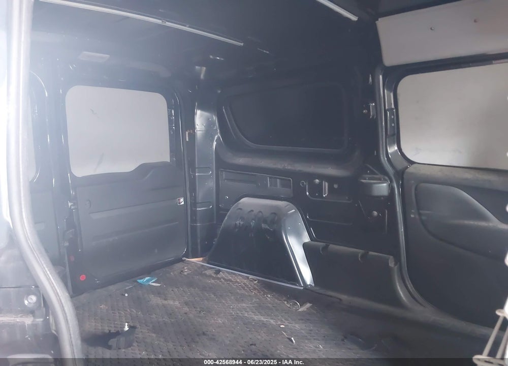 2021 RAM PROMASTER CITY TRADESMAN VIN: ZFBHRFAB9M6U11818