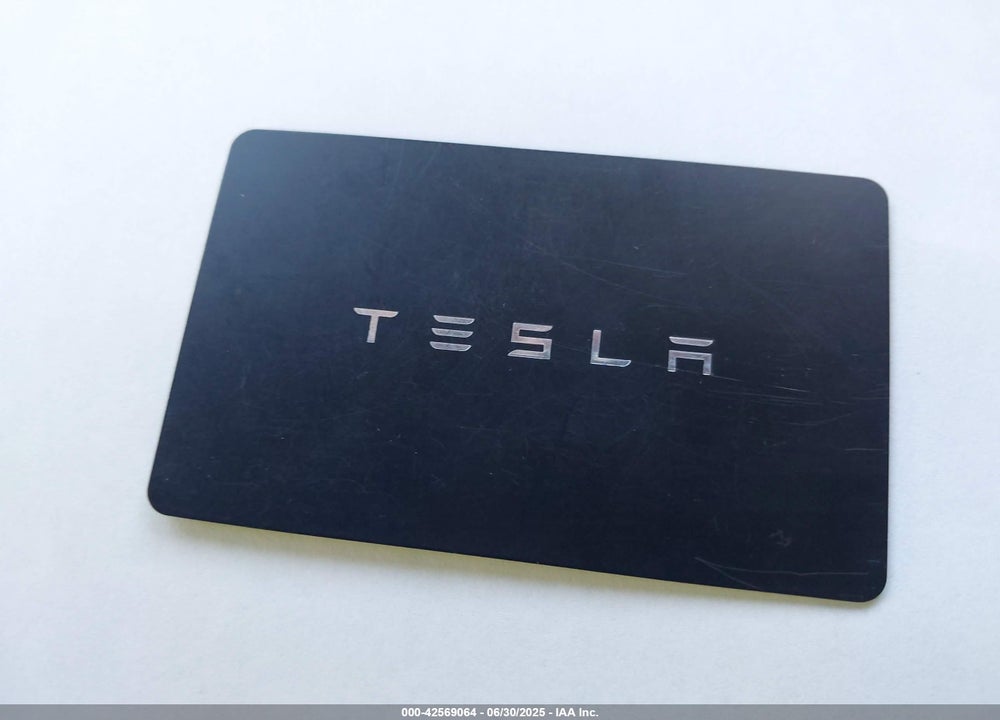 2023 TESLA MODEL Y VIN: 7SAYGDEE7PF621275