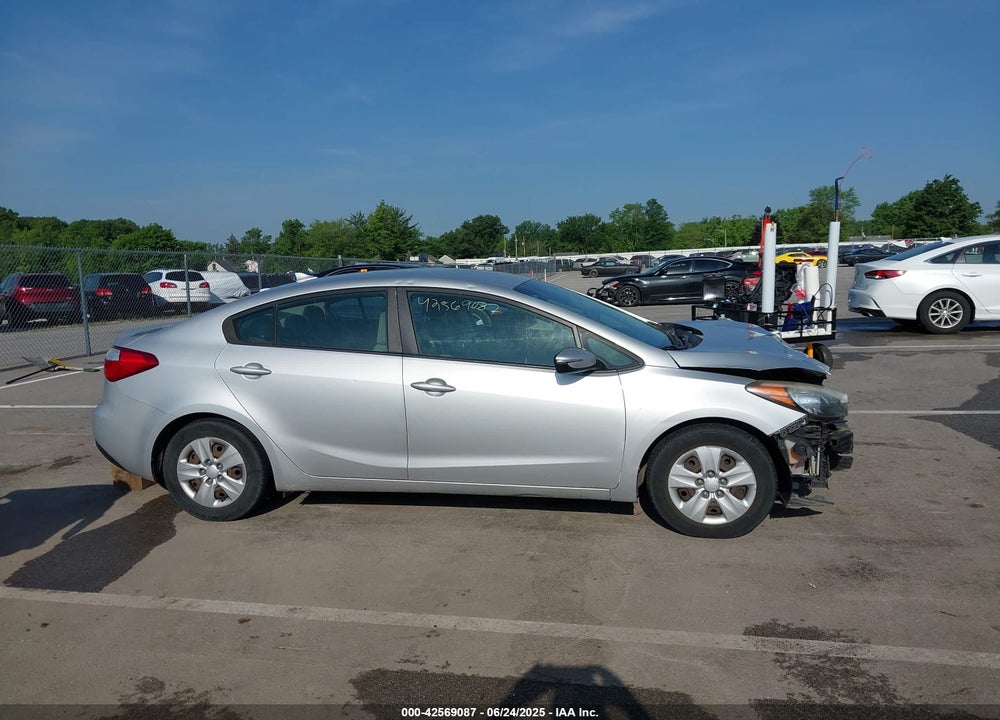 2015 KIA FORTE LX VIN: KNAFX4A67F5348712