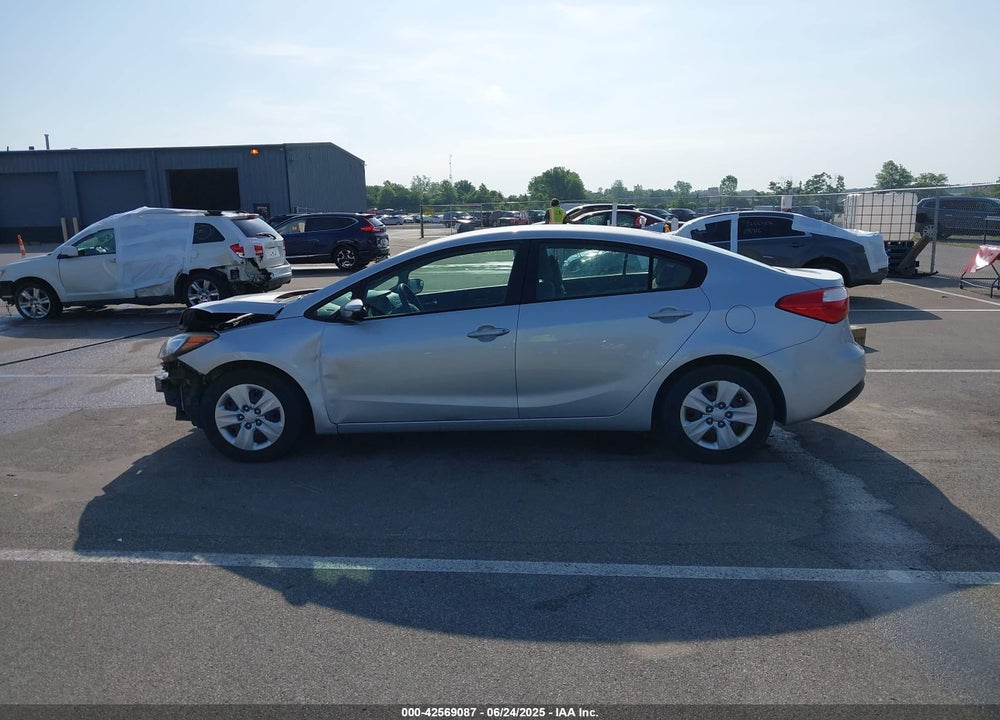 2015 KIA FORTE LX VIN: KNAFX4A67F5348712