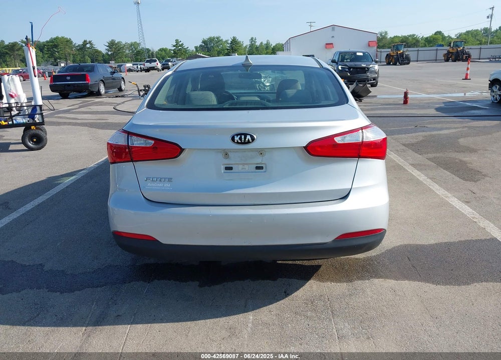 2015 KIA FORTE LX VIN: KNAFX4A67F5348712