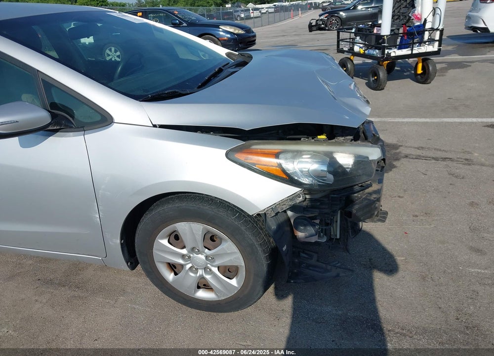 2015 KIA FORTE LX VIN: KNAFX4A67F5348712