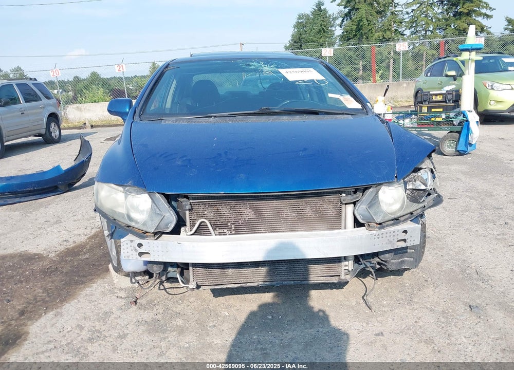 2011 HONDA CIVIC VIN: 2HGFA5E56BH700212