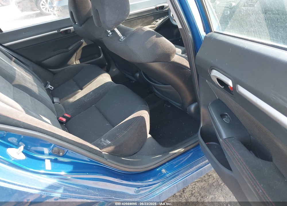 2011 HONDA CIVIC VIN: 2HGFA5E56BH700212