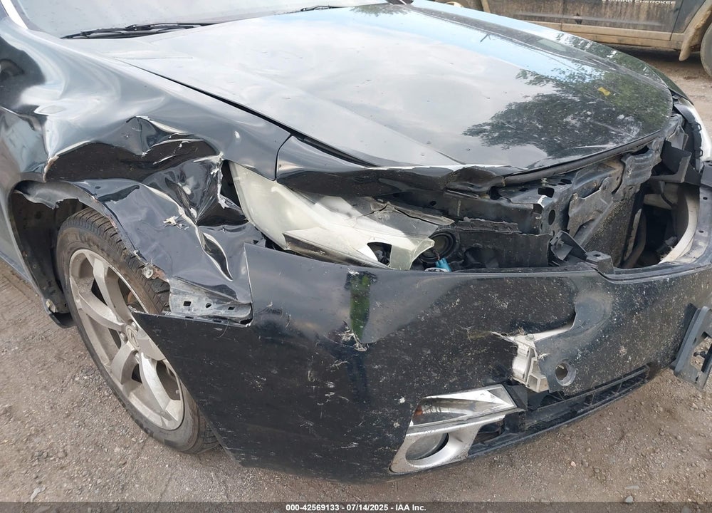 2010 ACURA TL VIN: 19UUA9F57AA009443
