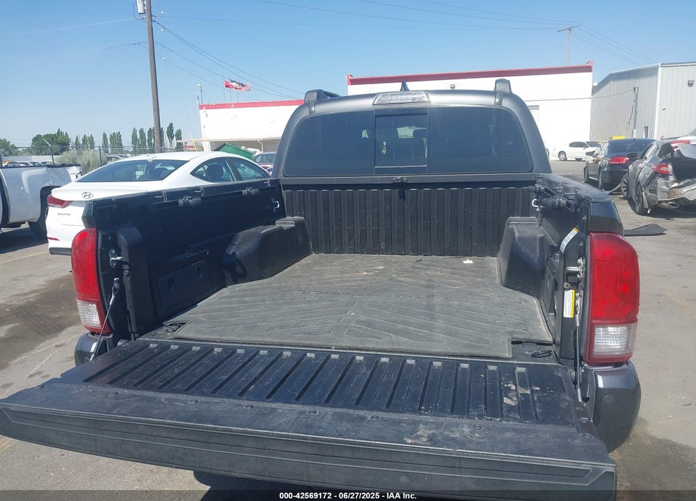 2017 TOYOTA TACOMA VIN: 3TMCZ5AN1HM087331