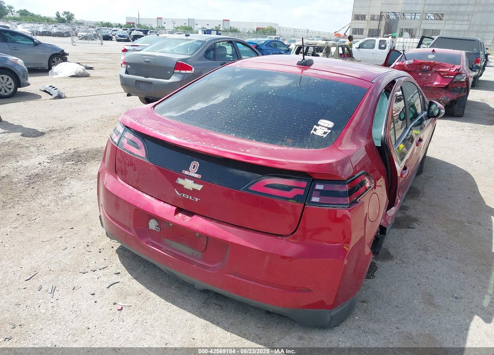 2015 CHEVROLET VOLT VIN: 1G1RB6E4XFU138073