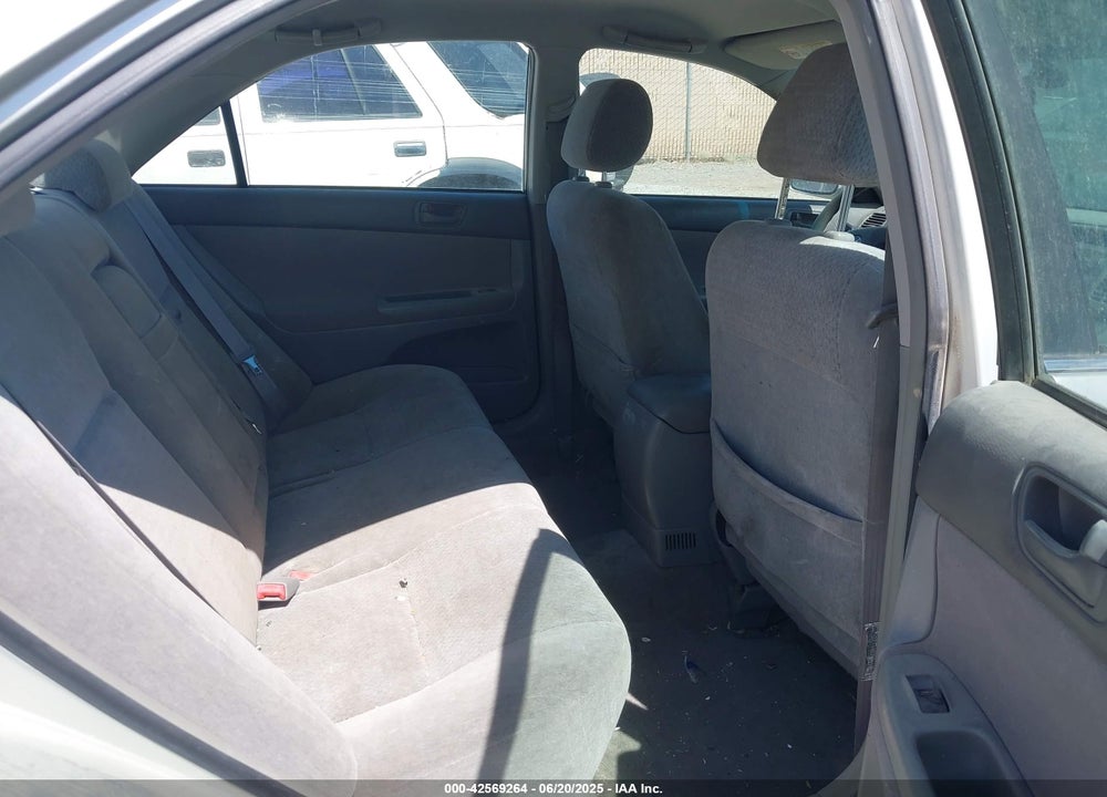 2003 TOYOTA CAMRY LE VIN: JTDBE32K130177820