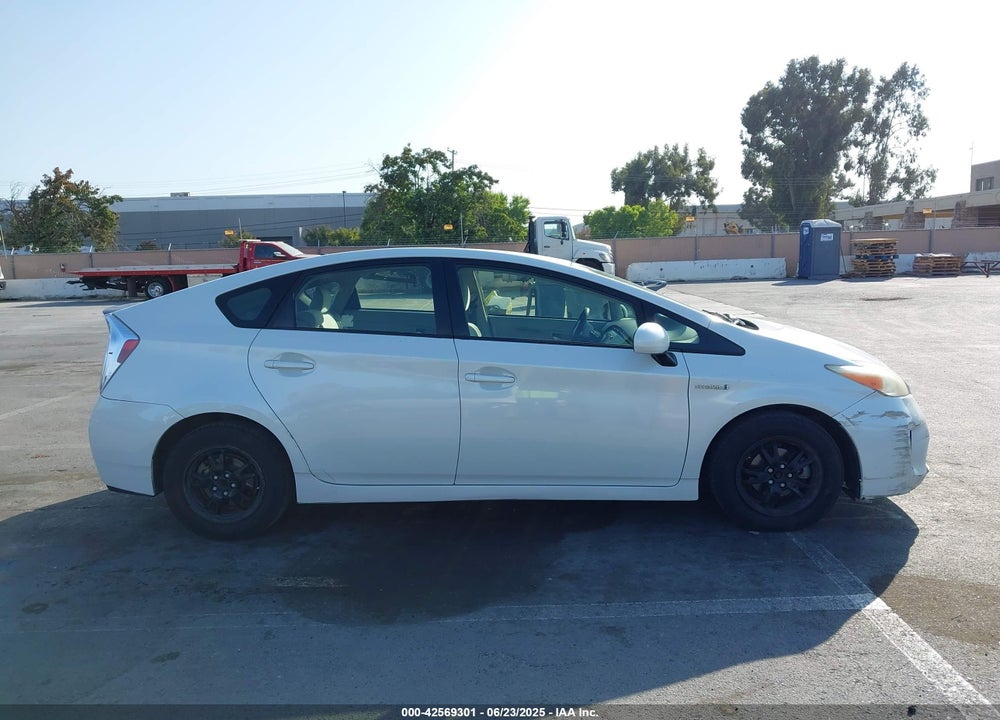 2014 TOYOTA PRIUS VIN: JTDKN3DU7E1754796