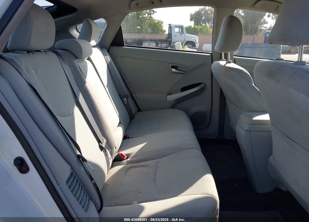 2014 TOYOTA PRIUS VIN: JTDKN3DU7E1754796