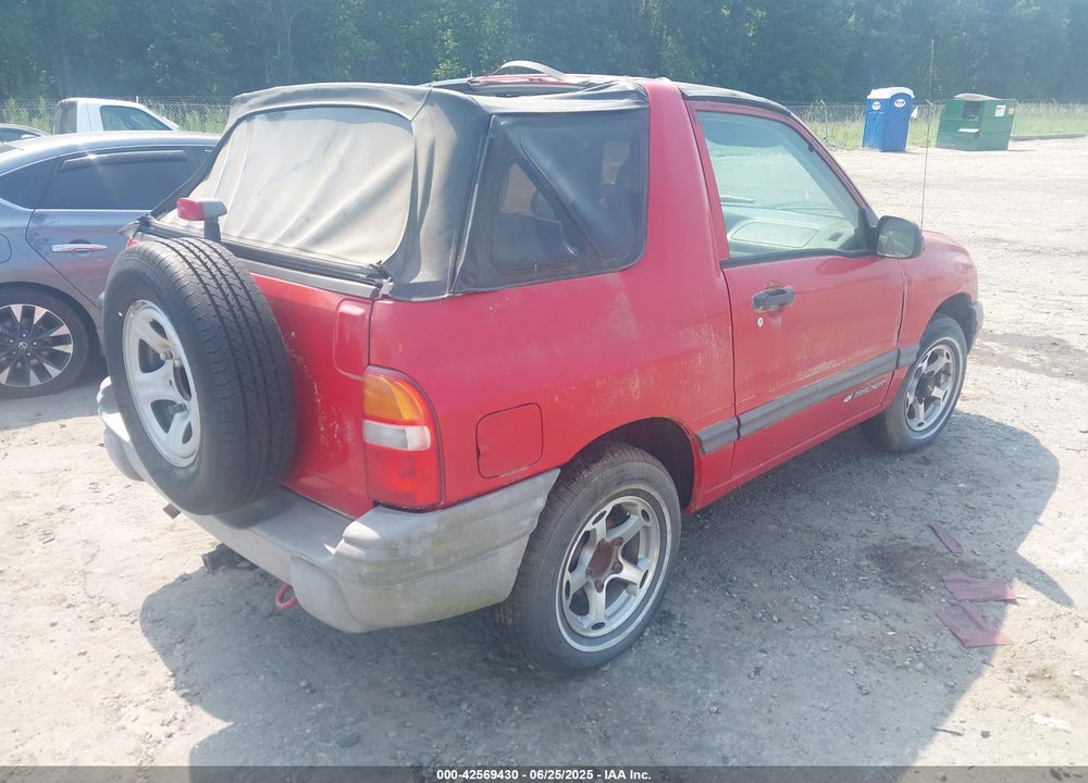 2002 CHEVROLET TRACKER VIN: 2CNBJ18C826953099