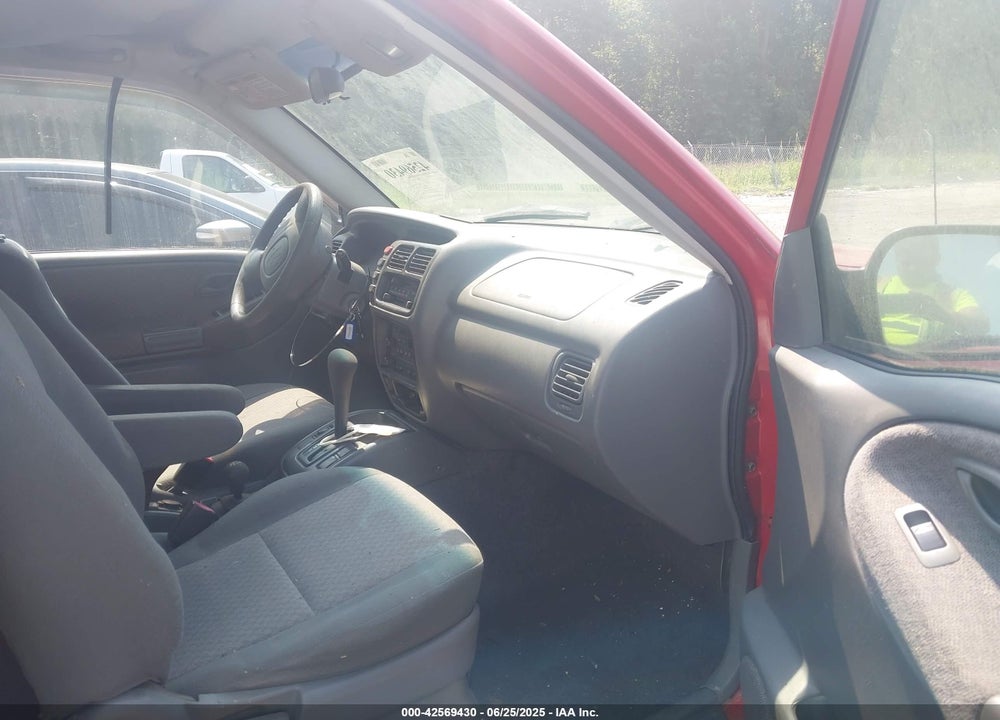 2002 CHEVROLET TRACKER VIN: 2CNBJ18C826953099