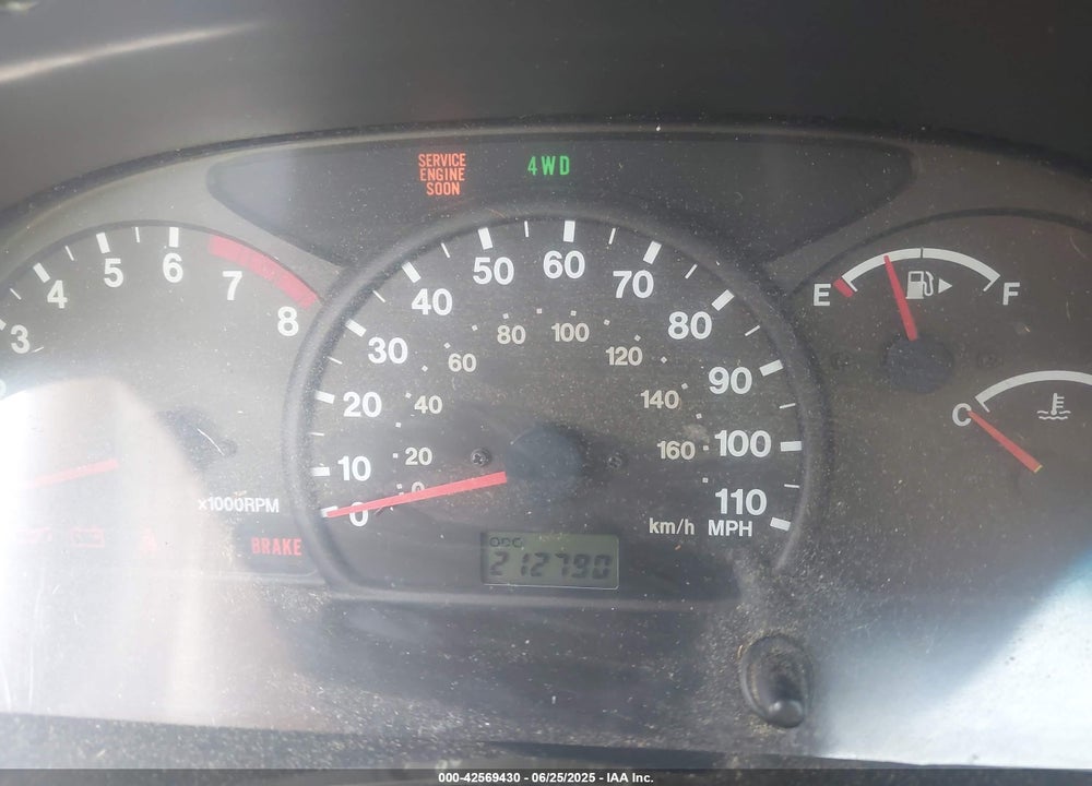 2002 CHEVROLET TRACKER VIN: 2CNBJ18C826953099