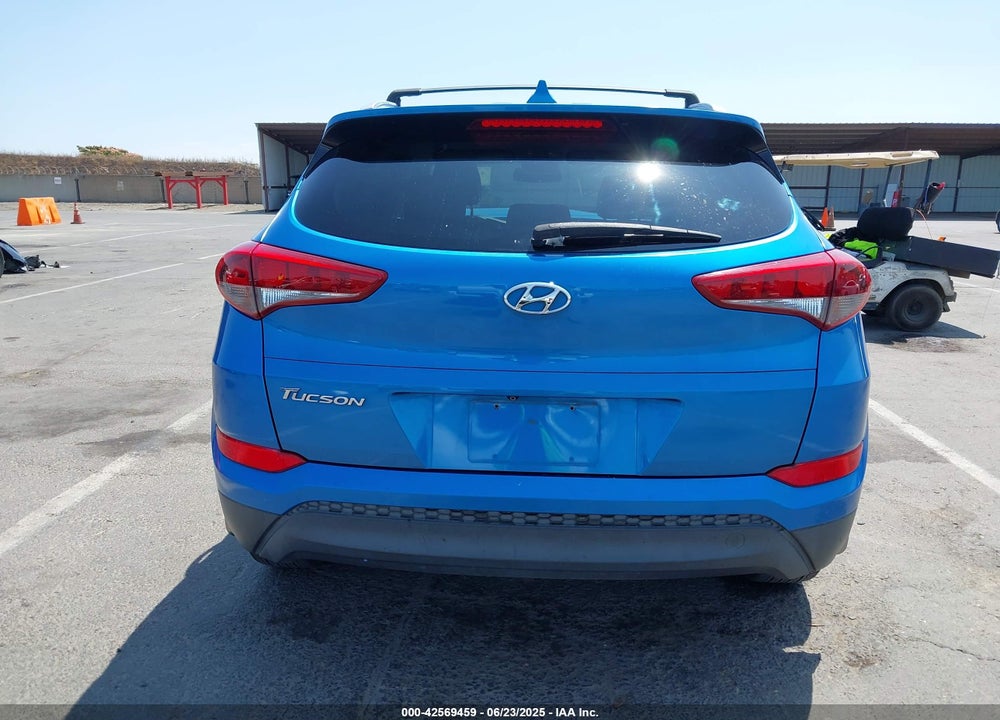 2017 HYUNDAI TUCSON SE PLUS VIN: KM8J33A44HU449616