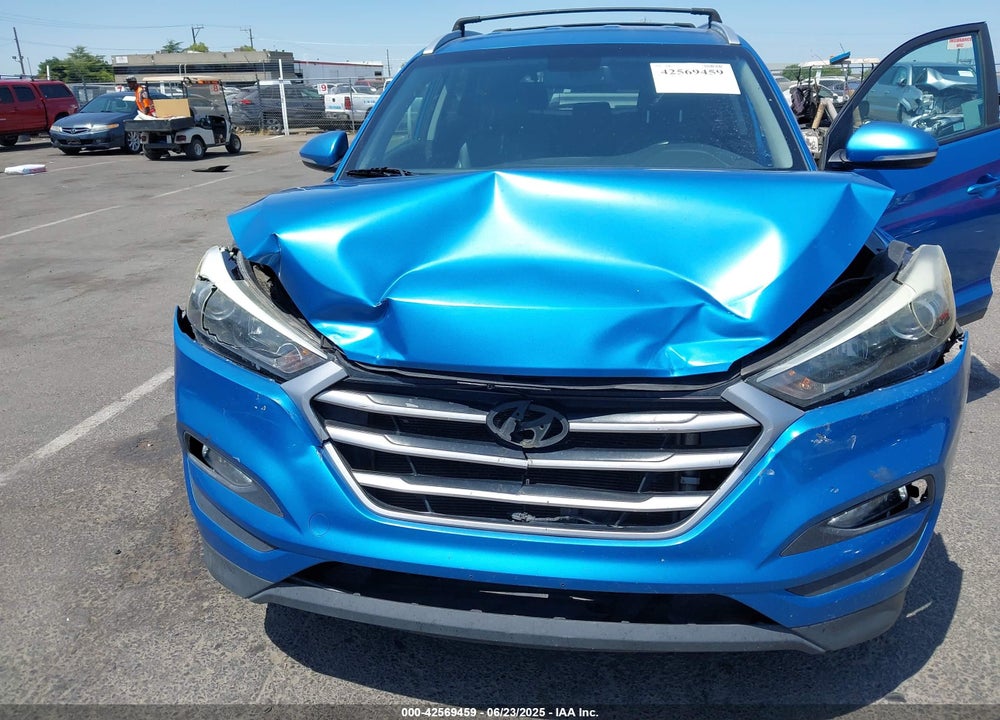 2017 HYUNDAI TUCSON SE PLUS VIN: KM8J33A44HU449616