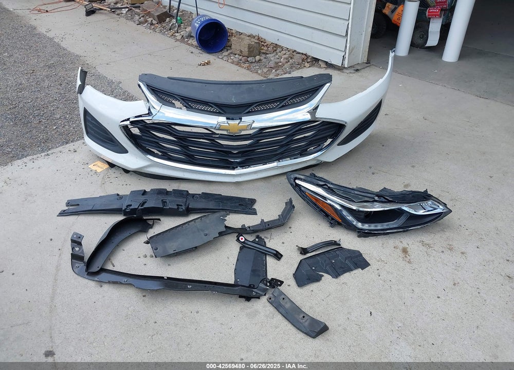 2019 CHEVROLET CRUZE VIN: 1G1BE5SM0K7135084
