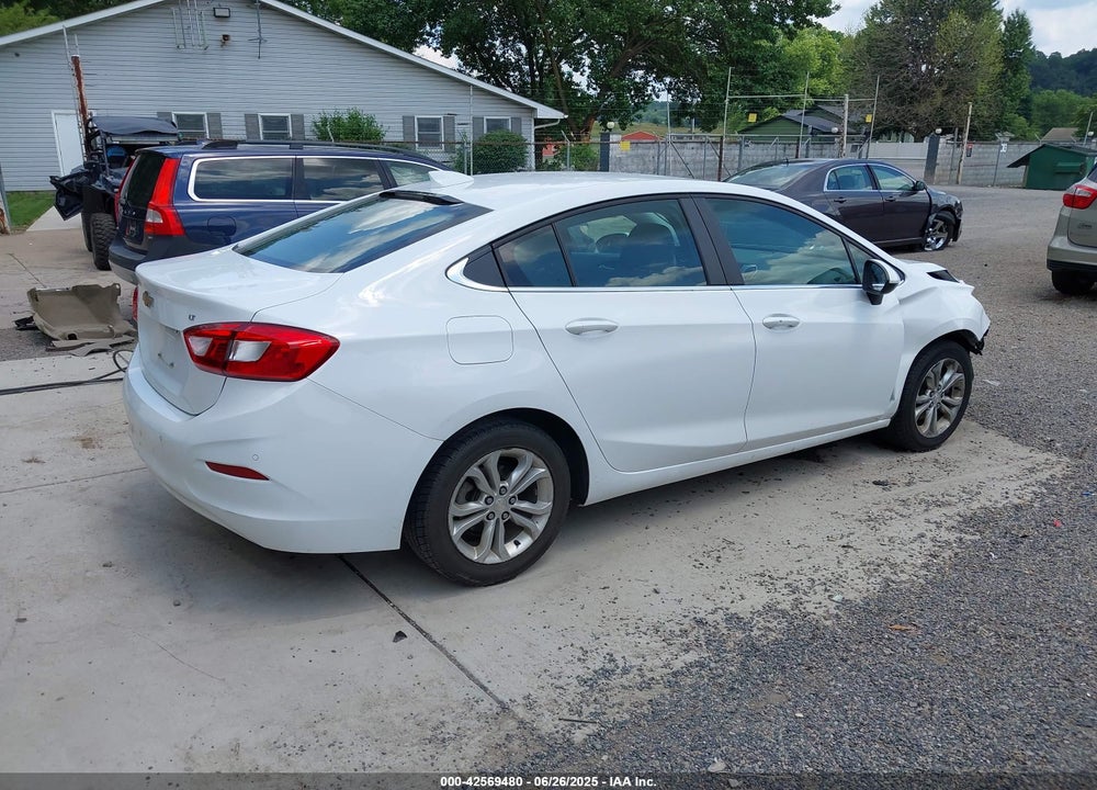 2019 CHEVROLET CRUZE VIN: 1G1BE5SM0K7135084