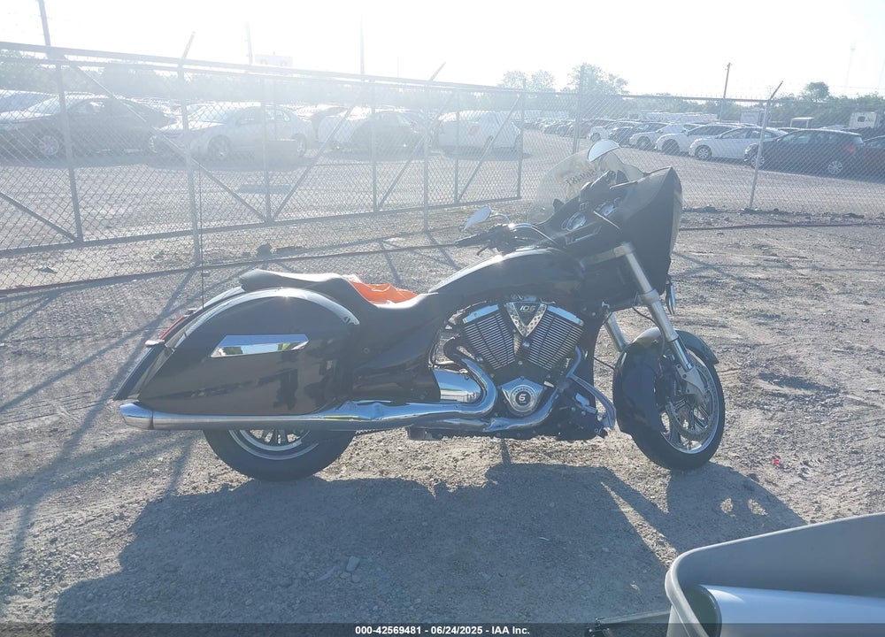 2010 VICTORY MOTORCYCLES CROSS COUNTRY VIN: 5VPDB36D1A3005118