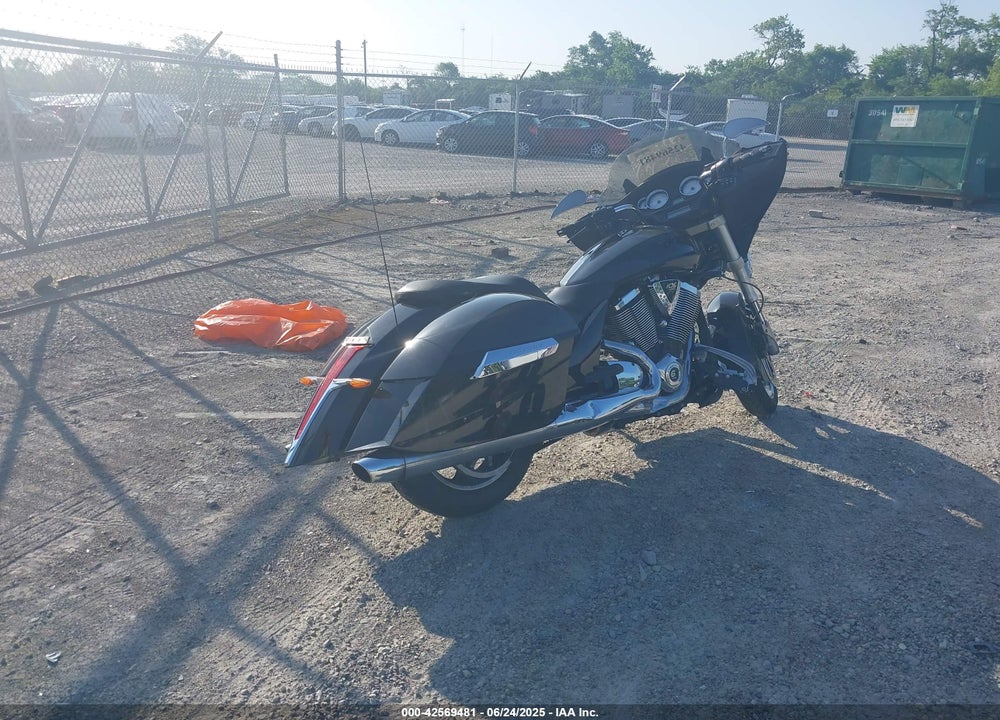 2010 VICTORY MOTORCYCLES CROSS COUNTRY VIN: 5VPDB36D1A3005118